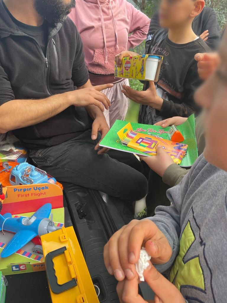 Distribution de jouets à Antakya et dans les villes environnantes de Samandağ / Dursunlu / Yesilpinar / Harbiye /Defne / Küçükdalyan / Serinyol…